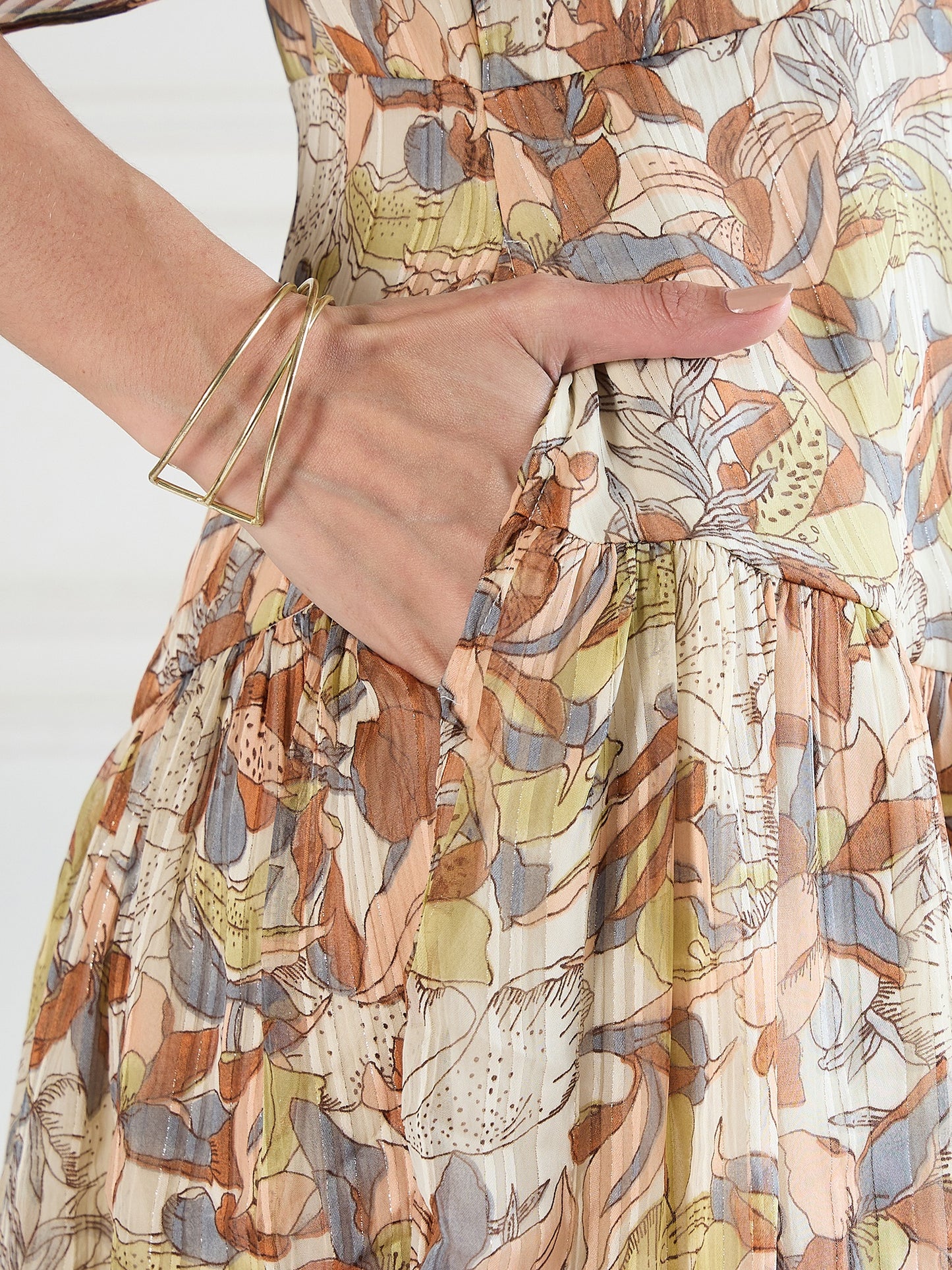 Chic Beige Printed Midi Dress with Pockets | VINTAGE