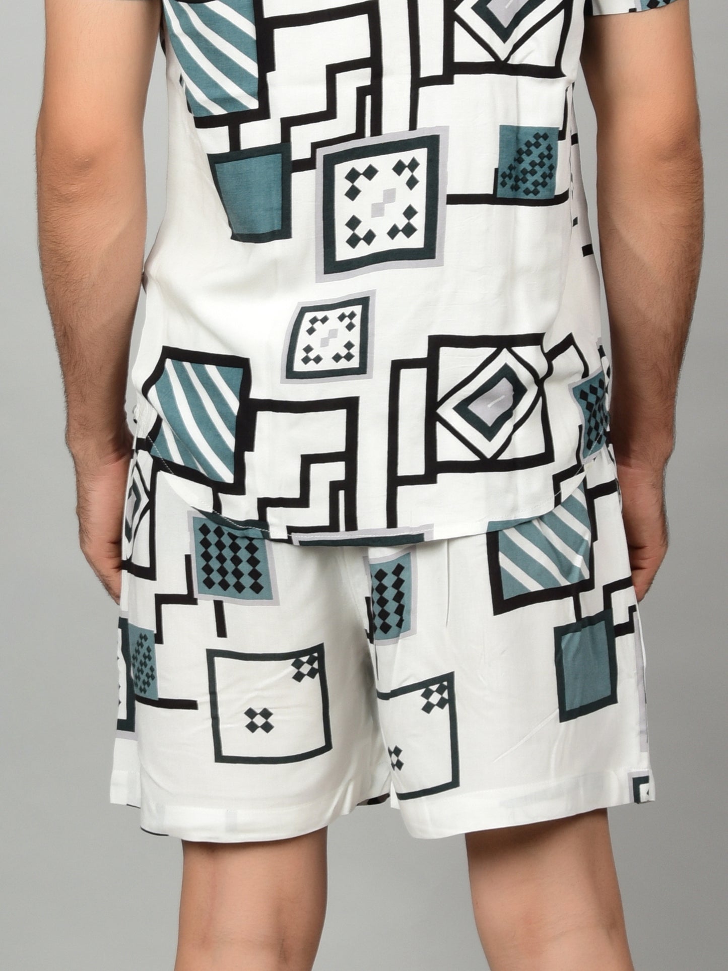 Men's Geometric Print Casual Shorts - Off-White Being Flawless